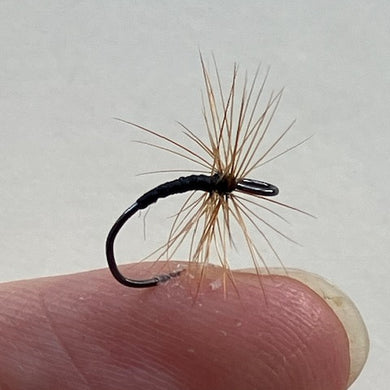 Old Geezer's Wide-Eyed Flies (vise&scissors)